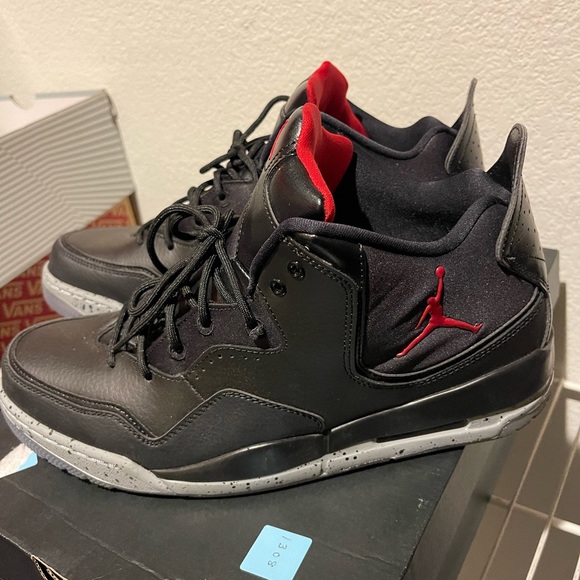 Jordan courtside 23 “particle grey” - Picture 2 of 9